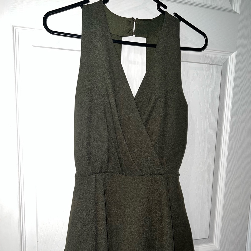 Super cute & comfortable army green romper!